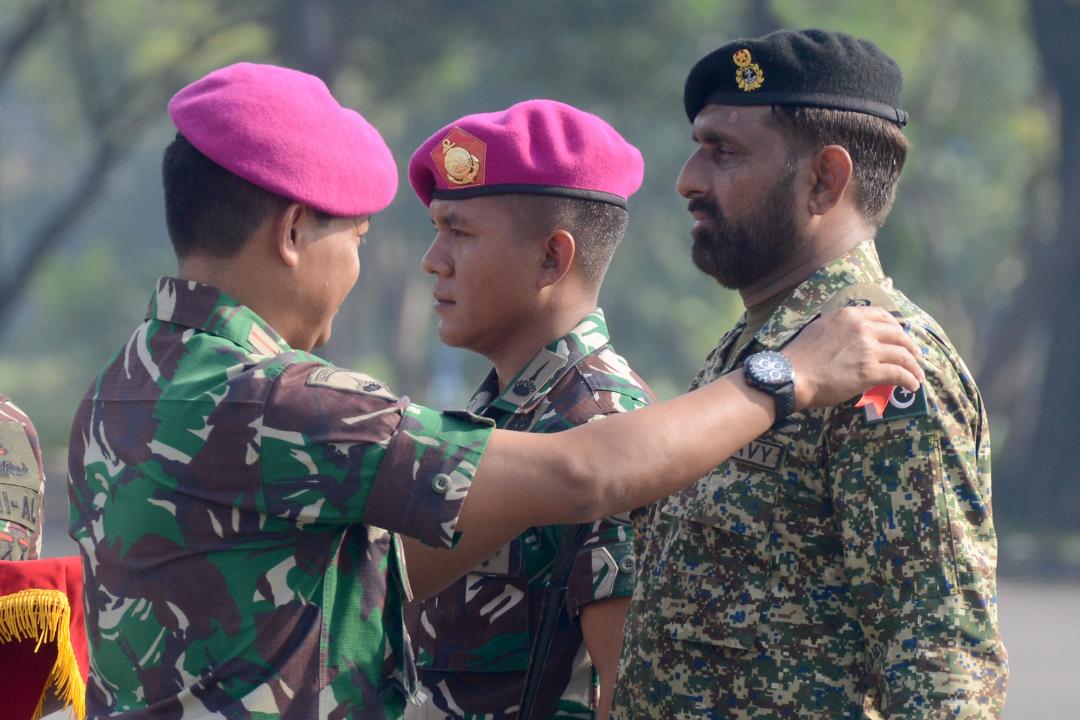 Latihan Bersama Marinir Indonesia – Pakistan Resmi 