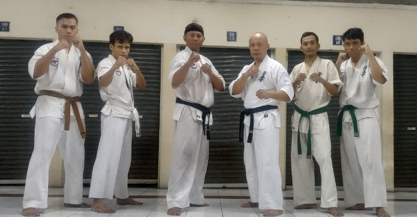 Samuel Bacawali Kota Surabaya 2020 Pelatih Karate – Beritalima.com