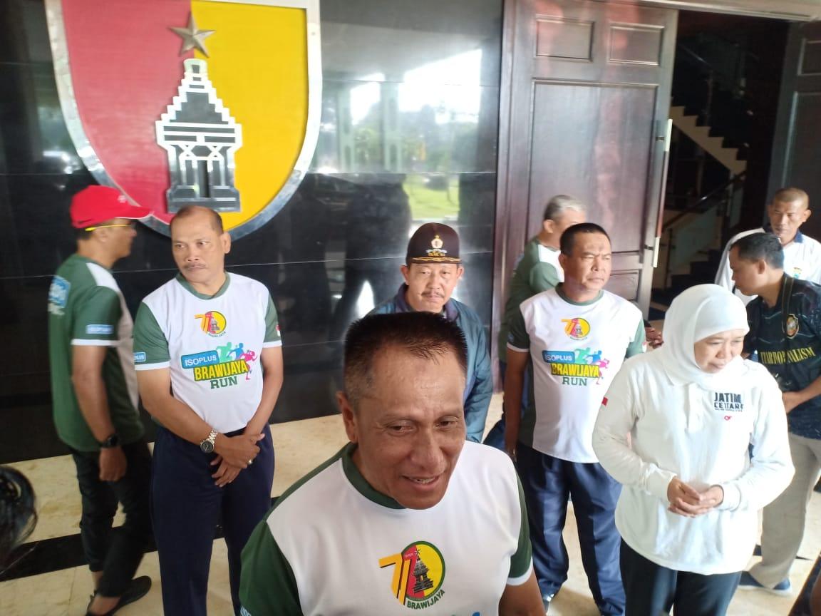  Gubernur Jawa Timur  Apresiasi Lomba Lari 10K Beritalima com