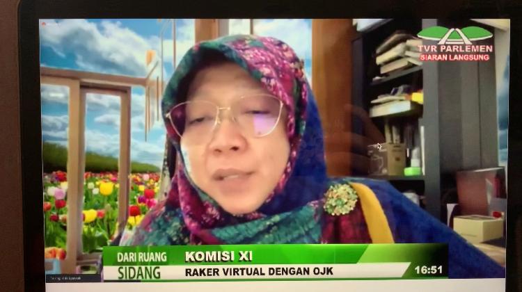 Dr Hj Anis Byarwati ketika