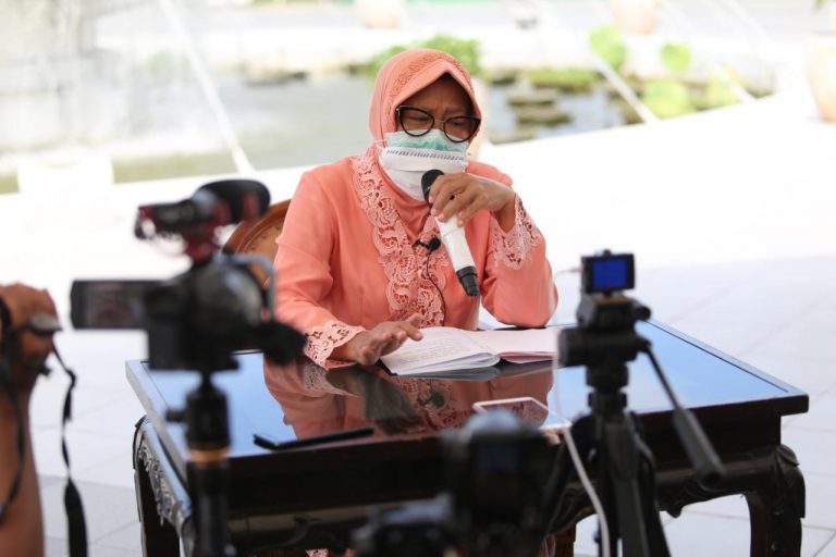 Sampaikan Pidato HJKS Via Daring, Wali Kota Risma