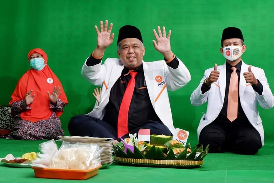 Sebut Pahlawan Ekonomi Bangsa, PKS Akan Teruskan Perjuangkan