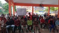 Ratusan warga menggruduk Kantor Desa Kramat Sukoharjo (beritalima.com/sugik)