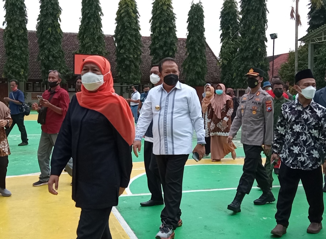 Gubernur Jawa Timur Khofifah Indar Parawansa melakukan kunjungan kerja di Jember (beritalima.com/sugik)