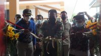 Bupati Jember meresmikan salah satu gedung di Kecamatan Sumberbaru (beritalima.com/sugik)
