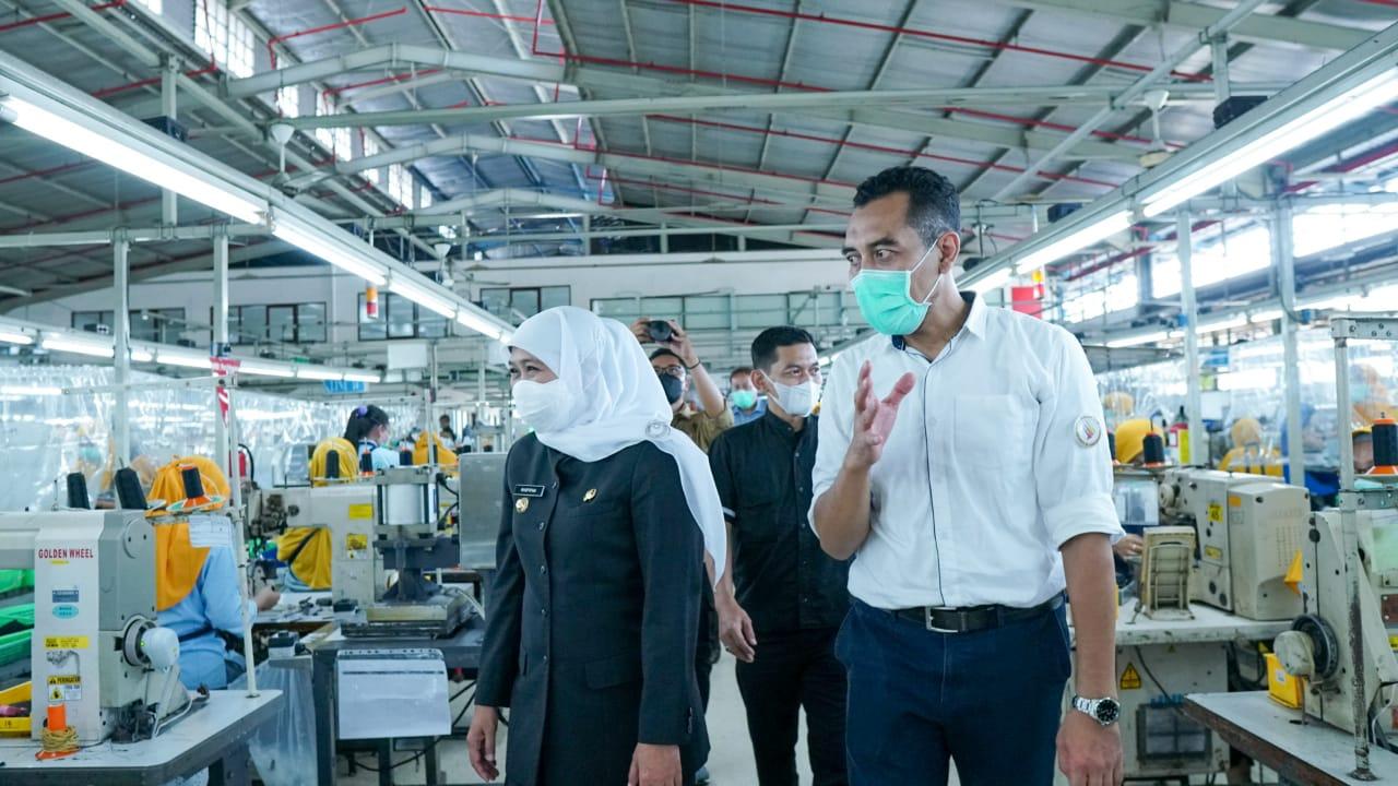 Di Pabrik Ecco Sidoarjo, Gubernur Khofifah THR Pekerja 2022 Penuh dan Cair Maksimal H-7 Lebaran – Beritalima.com