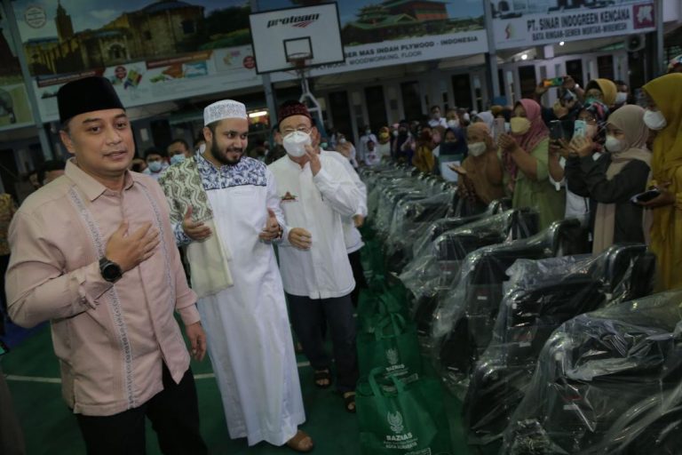 Safari Ramadan Di Masjid Cheng Hoo Wali Kota Eri Cahyadi Serukan