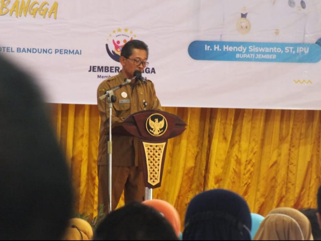 Sekretaris TPPS Kabupaten Jember, Suprihandoko memberikan sambutan (beritalima.com/sugik)