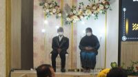 Salah satu pasangan pengantin yang mengikuti isbat nikah di Pendopo Wahyawibawagraha (beritalima.com/sugik)