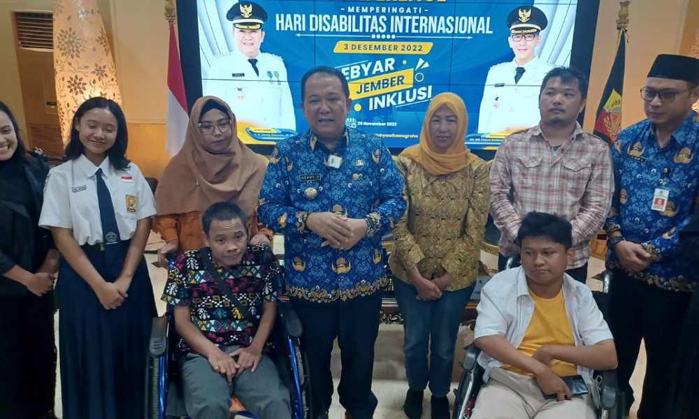 Bupati Hendy saat menerima perwakilan Disabilitas di Pendopo Wahyawibawagraha (beritalima.com/istimewa)