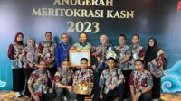 Pemkab Jember saat menerima Anugerah Meritokrasi 2023 (beritalima.com/Kominfo)