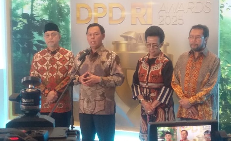 WhatsApp Image 2025-10-29 at 00.04.44