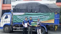 Insan Petrokimia Gresik menyerahkan bantuan kebutuhan sehari-hari untuk masyarakat terdampak erupsi Gunung Semeru kepada BPBD Lumajang